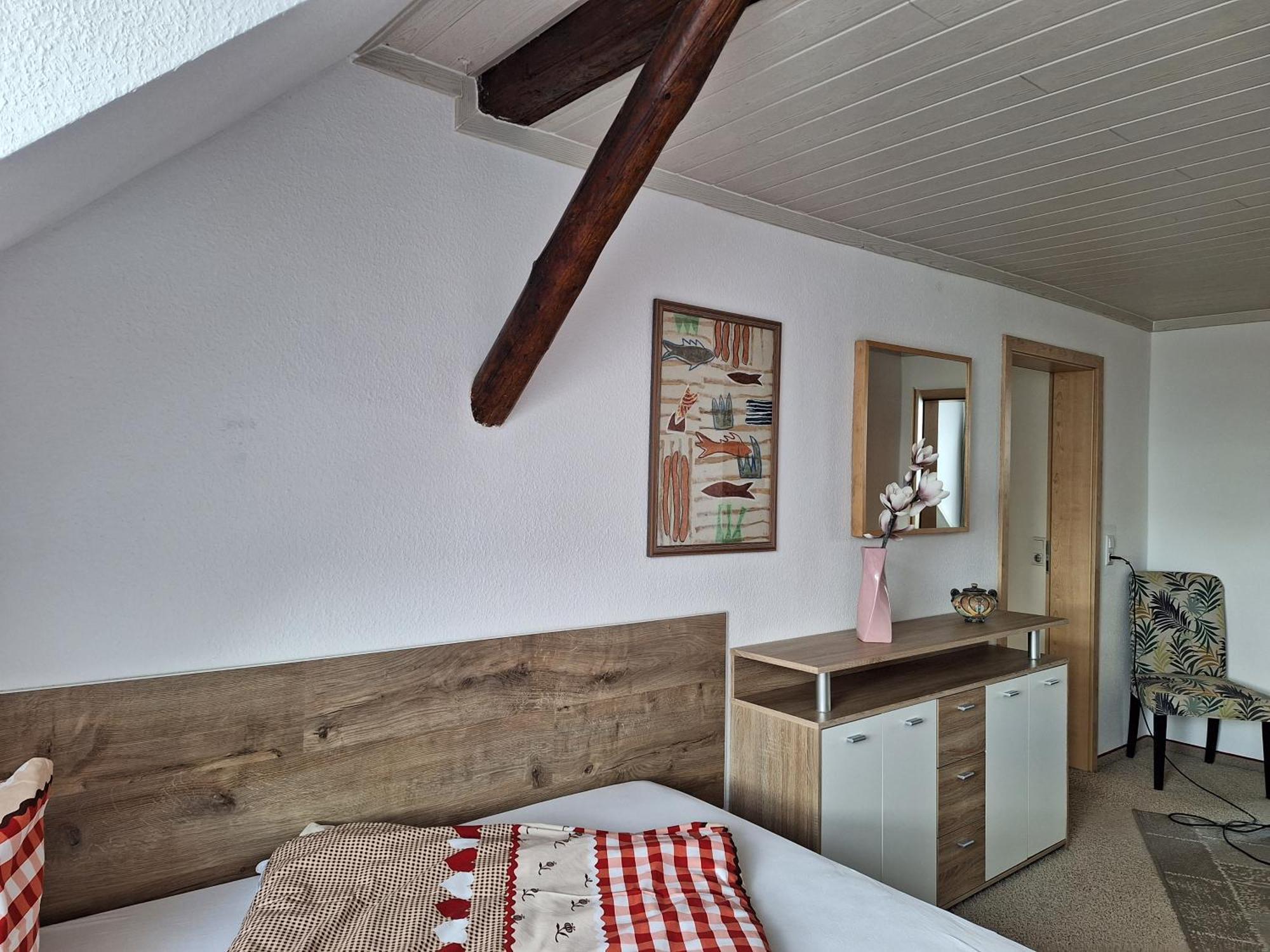 Gaststaette Und Pension Zur Schiene Merseburg Exterior photo